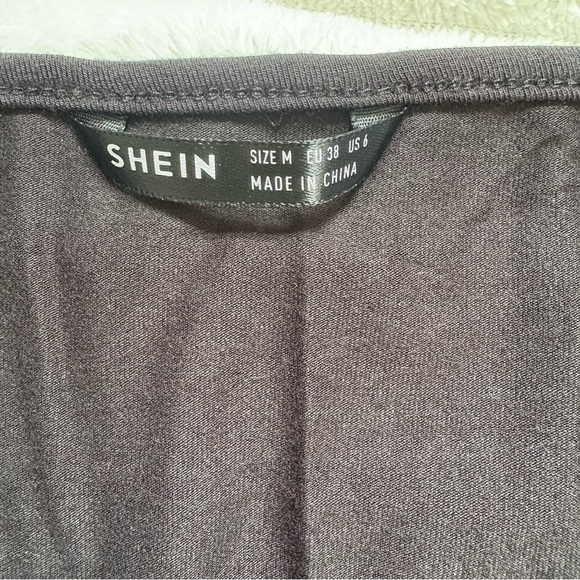 3/25$ Shein Cropped Short Sleeve Tee With Open Back Tie Black Womens Medium - Picture 3 of 6